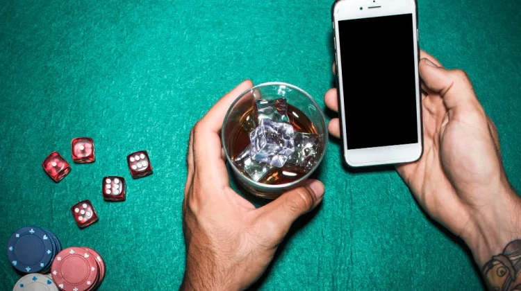 Maraknya Buzzer Judi Online Spam di Kolom Komentar Konten Video Media Sosial