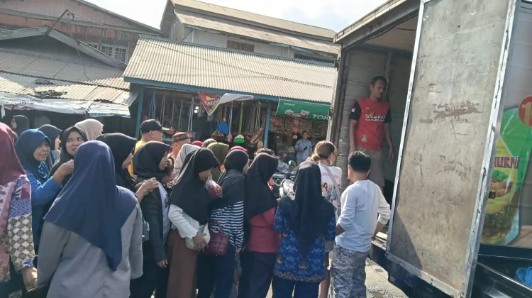 Dinas Perdagangan Padang Mulai Operasi Pasar Minyakita
