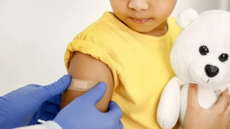 Pentingnya Kelengkapan Imunisasi Anak Cegah Penyakit Menular