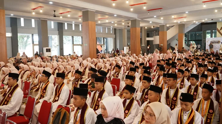 Rumah Tahfidz Nurul Ilmi Perkuat Pendidikan Qurani melalui Wisuda 333 Hafiz
