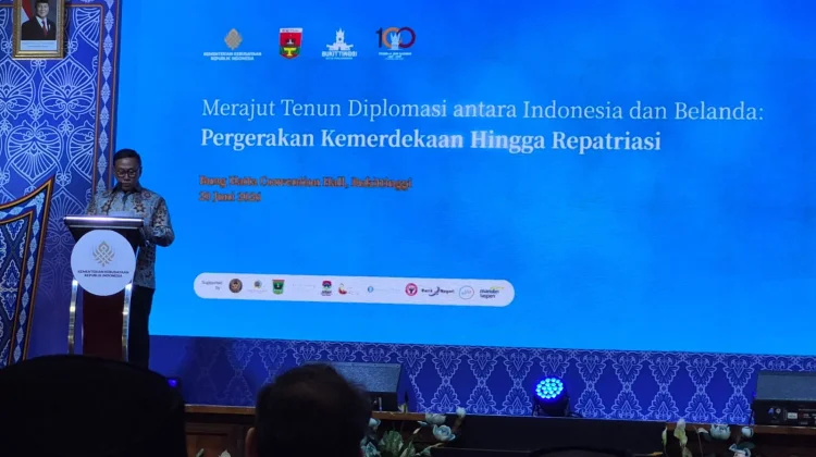 Satu Abad Jam Gadang Rajut Jembatan Persahabatan Indonesia Belanda