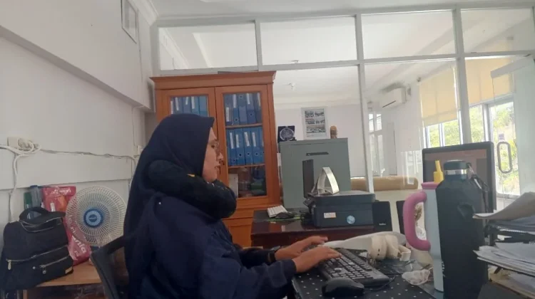 Bantal Leher Bantu Relaksasi saat Bekerja Lebih Nyaman