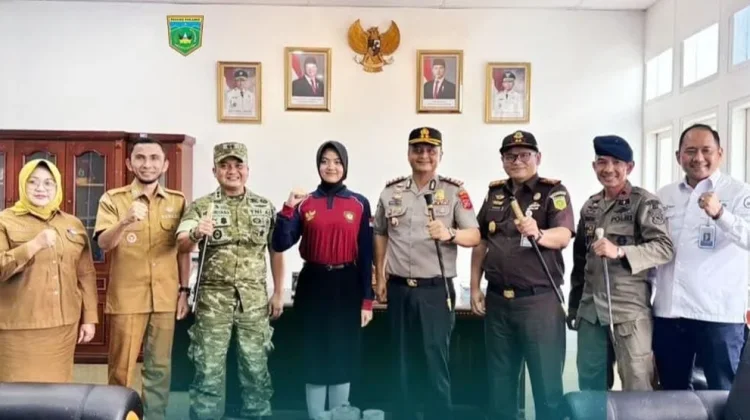 Forkopimda Bekali Ulya dengan Motivasi jelang Bertugas di Istana Negara