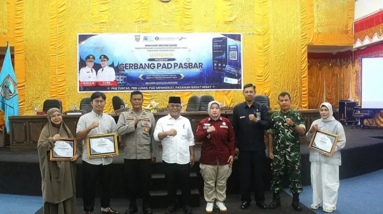 Bupati Pasbar Luncurkan Gerbang PAD, Dorong Digitalisasi Pajak dan Retribusi