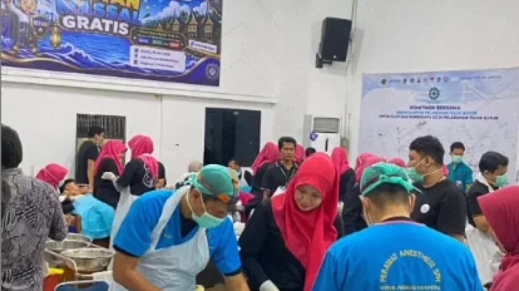 Sebanyak 294 Anak Mendapatkan Layanan Khitanan Gratis dari Pelindo II Teluk Bayur
