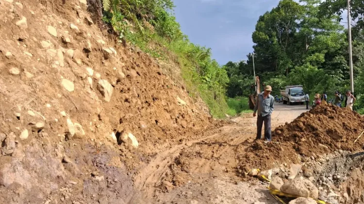 Respons Cepat Bupati Agam, Jalur Labuah Sampik Kembali Terhubung sementara