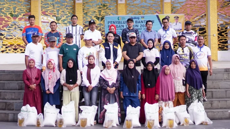 Sebanyak 20 Ribu Lebih Bantuan Pangan Diserahkan untuk Masyarakat Solok Selatan