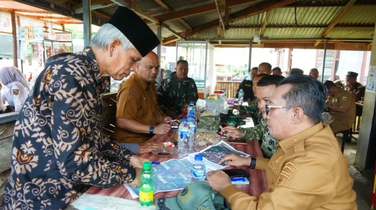 Masyarakat Simawang Dukung Pembangunan Yonif TP 951/PMqa7*