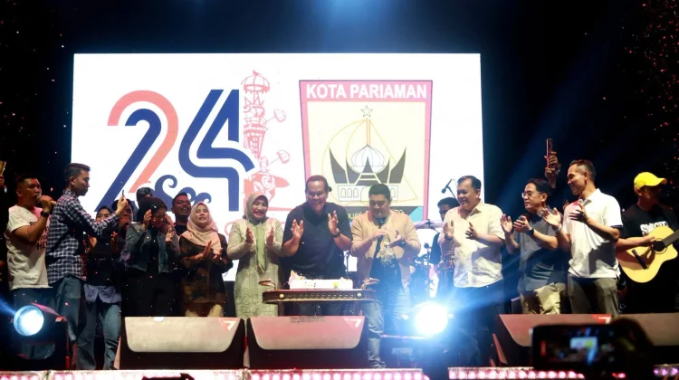 Ribuan Warga Meriahkan Puncak Hari Jadi ke-24 Kota Pariaman