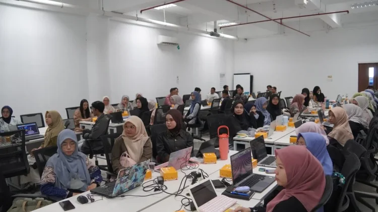 UNP Perkuat Budaya Riset lewat Workshop Penulisan Artikel Ilmiah