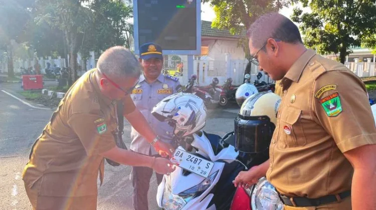 Pemkab Pasbar Tertibkan Kendaraan ASN Penunggak Pajak