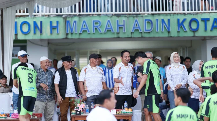 Pemko Solok Komitmen Kembangkan Stadion Marah Adin