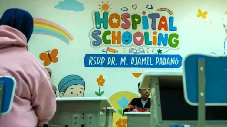RS M. Djamil Hadirkan Hospital Schooling untuk Pasien Anak