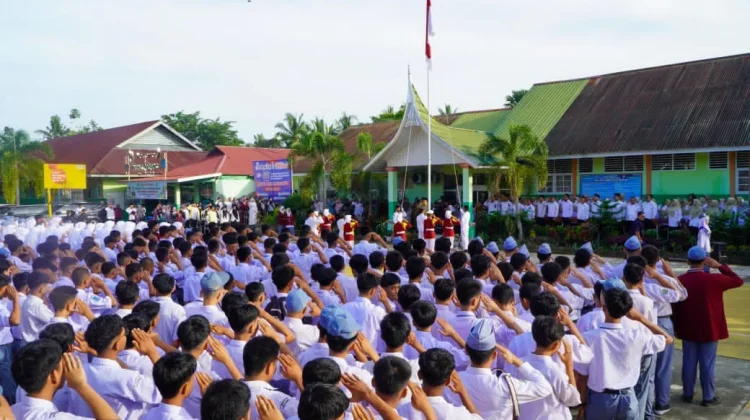 Pemko Padang Perkuat Pembinaan Karakter Pelajar melalui Smart Surau