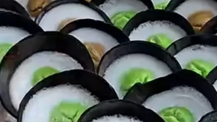 Jajanan Kas Minang Kue Mangkuak