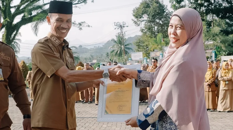 Pemkab Solok Selatan Apresiasi Lima Koperasi Berkinerja Terbaik