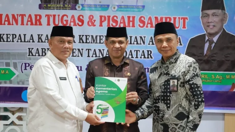 Pisah Sambut Kepala Kantor Kemenag Tanah Datar