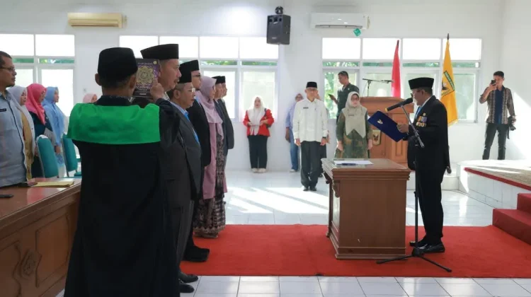 Bupati Tanah Datar Lantik Enam Pejabat Berdasarkan Manajemen Talenta