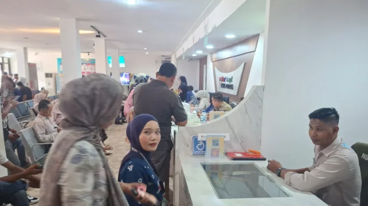 Disdukcapil Padang Percepat Penerbitan KIA lewat Layanan Jemput Bola