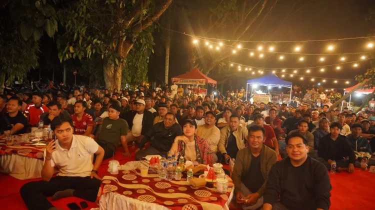 Bupati Dharmasraya Nobar Final Piala Dunia 2026 Bersama Ratusan Warga