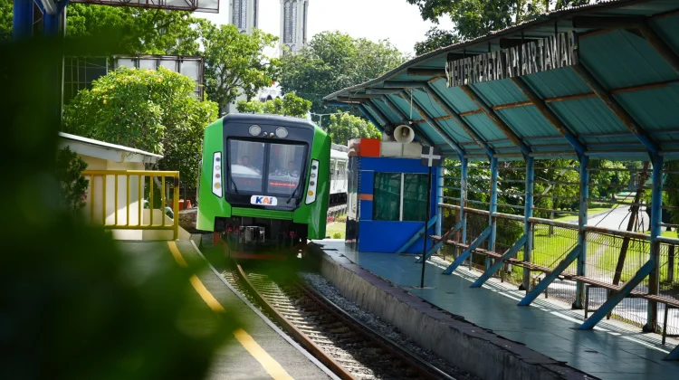 Rel Kereta Sumbar Jadi Penguat Konektivitas Pulau Sumatra Masa Depan