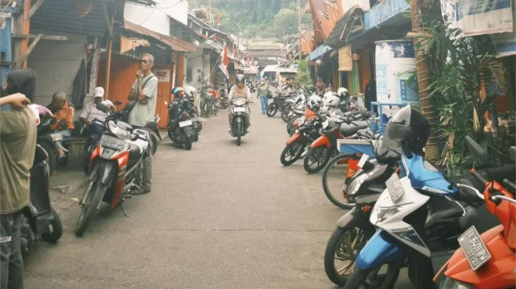 Wisata Kuliner Tradisional Pasar Tanah Kongsi