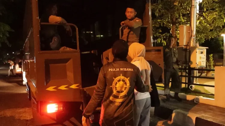Satpol PP Padang Temukan Dugaan Penjualan Miras tanpa Izin
