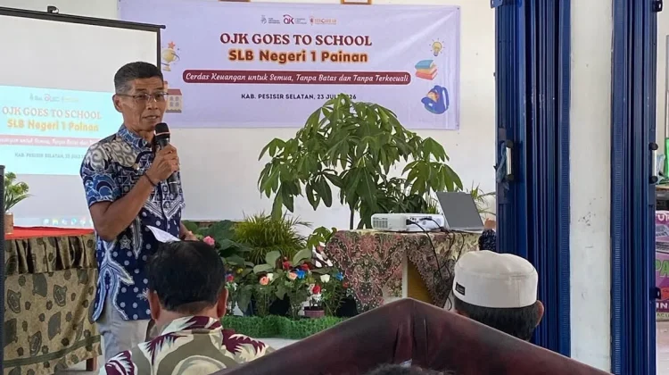 OJK Edukasi Siswa SLB Negeri 1 Painan, Perkuat Literasi Keuangan
