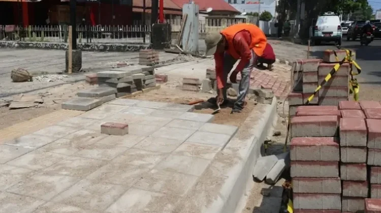 Dinas PUPR Padang Jelaskan Kelanjutan Trotoar Andalas