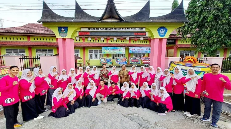 UPT SDN 08 Pulau Punjung Hadirkan Inovasi Sabtu Ceria Bentuk Karakter Anak