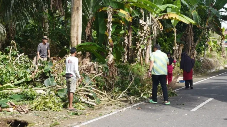 Pariaman Bangun Budaya Bersih melalui Gerakan Gotong Royong