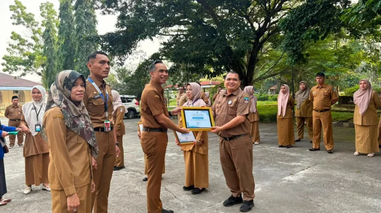Sekda Dharmasraya Apresiasi ASN Berprestasi, Soroti Capaian CSR Rp31,55 Miliar