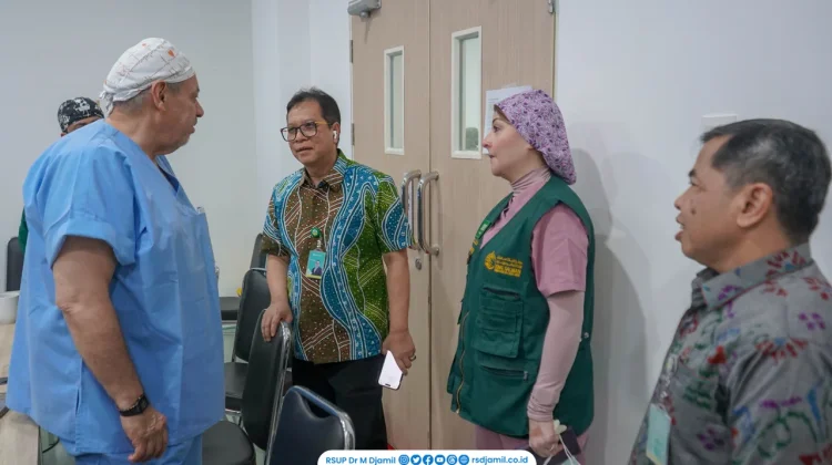 RS M. Djamil Perkuat Kolaborasi dengan KSRelief untuk Program Bedah Jantung Anak
