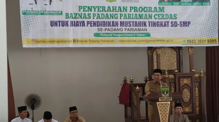 BAZNAS Padang Pariaman Salurkan Bantuan Pendidikan untuk 681 Siswa