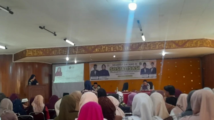 DPR dan Kemenhaj Sosialisasikan Persiapan Penyelenggaraan Haji 2027 di Padang