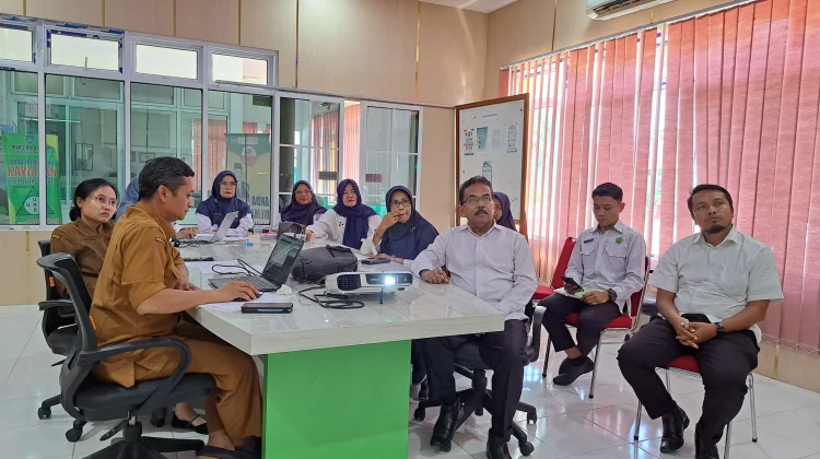 DLH Sumbar Dampingi MAN 2 Padang Persiapkan Adiwiyata Provinsi