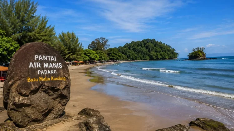 Pesona Pantai Air Manis Legenda Malin Kundang yang Tak Pernah Pudar