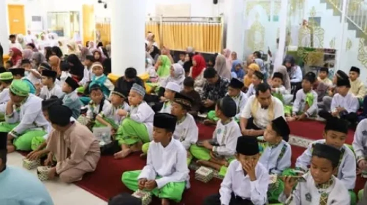 Semarak Maulid Nabi 1448 H: Langkah Pemko Padang Perkuat Karakter Santri