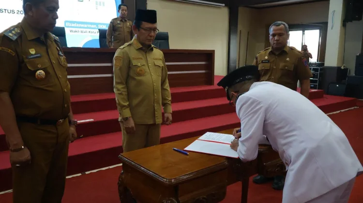 Wako Zulmaeta Lantik 17 ASN, Perkuat Layanan Pendidikan dan Kesehatan