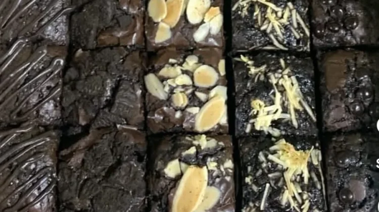 Menggunakan 3 Telur Menghasilkan Bronis Super Enak