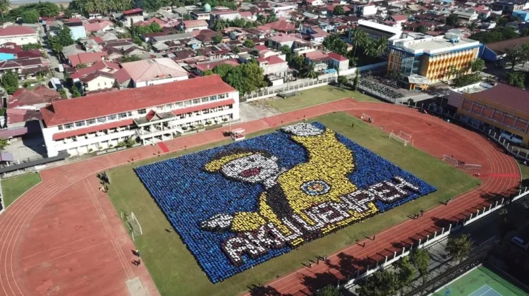 Formasi Keren Ditampilkan dalam Papermob Mahasiswa Baru UNP