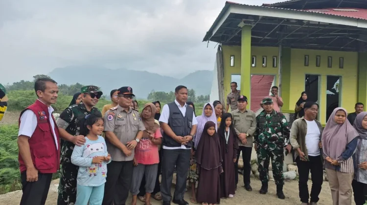 Tim Pusat Tinjau Progres Penanganan Bencana di Pesisir Selatan