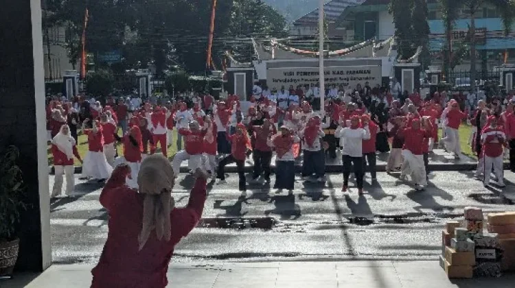 Semarakkan HUT ke-81 RI, Pemkab Pasaman Gelar Senam Sehat Berhadiah