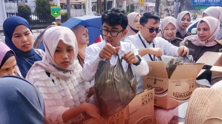 Warga Padang Panjang Antusias Belanja Melalui Gerakan Pangan Murah