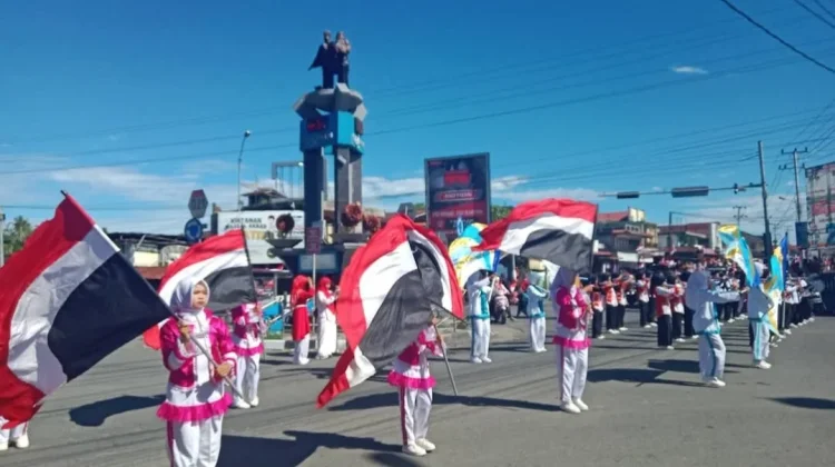 Pawai Alegoris Pasbar Semarakkan Kemerdekaan ke-81 Republik Indonesia