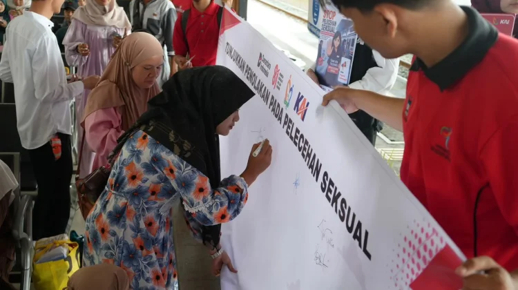 KAI Sumbar dan Railfans Kampanyekan Anti Pelecehan Seksual