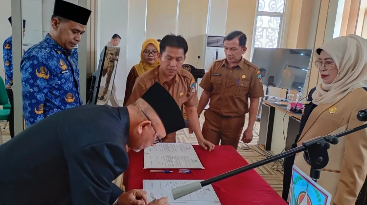 Pemkab Dharmasraya Rotasi Tiga Pejabat Pimpinan Tinggi Pratama