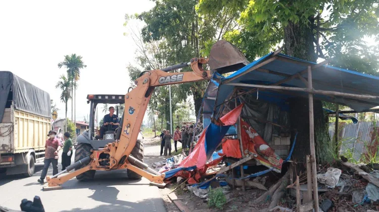 Pemko Payakumbuh Tertibkan Bangunan Melanggar Aturan