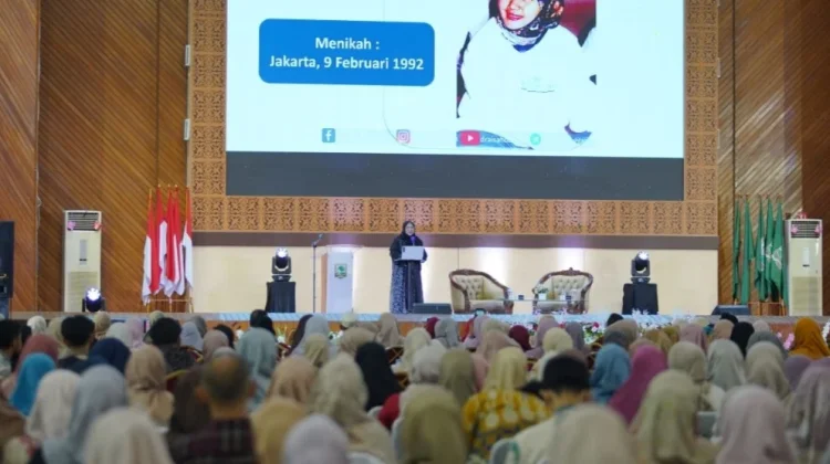 Unand Bahas Keseimbangan Karier dan Keluarga di Dies Natalis ke-70/Lustrum XIV