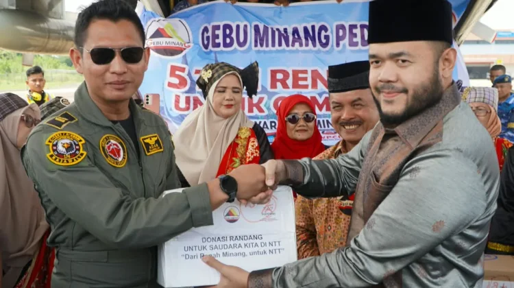 Sebanyak 3,6 Ton Rendang Telah Dihimpun untuk Korban Gempa NTT